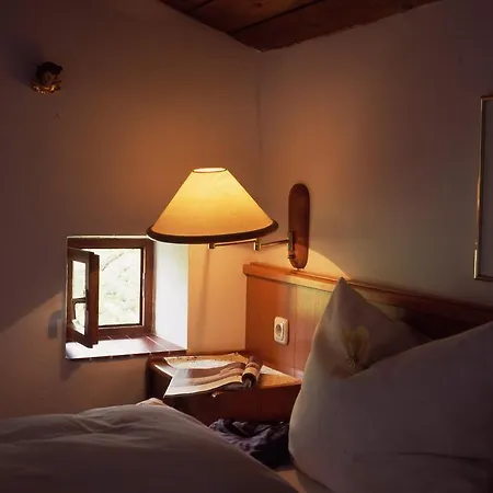 Bed & Breakfast Ferstl 3*